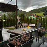 Apartment Tri Chalupky Na Myte
