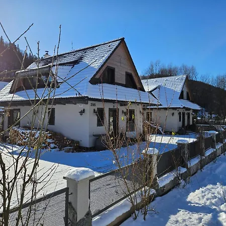 Apartment Tri Chalupky Na Myte