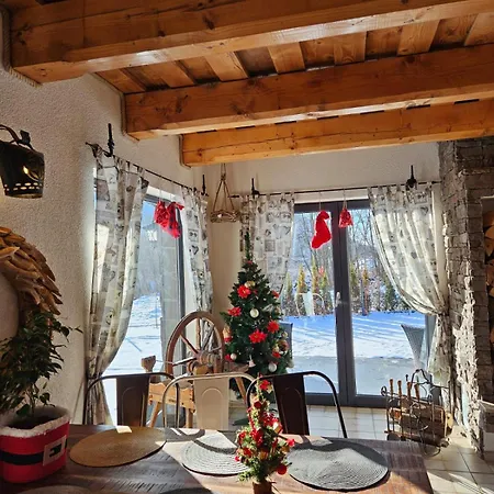 Tri Chalupky Na Myte * Mýto pod Ďumbierom